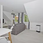 Haus Inselwind 16 Meerwind Mit Gratis Nutzung Vom Ahoi Erlebnisbad Und Sauna In Sellin Groß Zicker