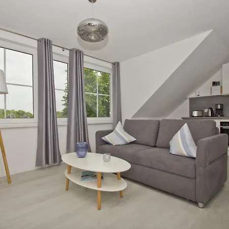 Apartment Gratis Nutzung Vom Ahoi Erlebnisbad Und Sauna In Sellin - Haus Inselwind Meerwind Groß Zicker