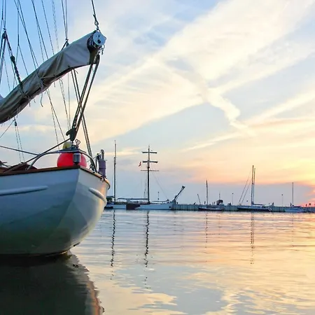 Gratis Nutzung Vom Ahoi Erlebnisbad Und Sauna In Sellin - Haus Inselwind Meerwind