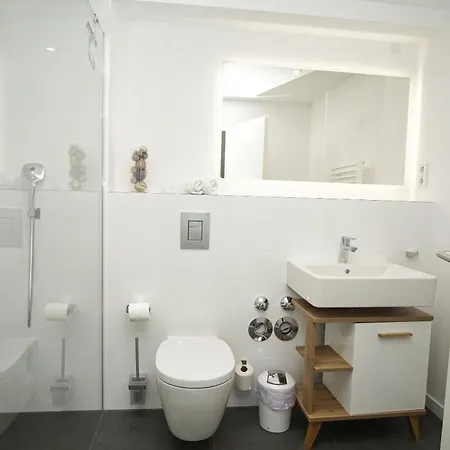 Haus Inselwind 16 Meerwind Mit Gratis Nutzung Vom Ahoi Erlebnisbad Und Sauna In Sellin Apartmán Groß Zicker
