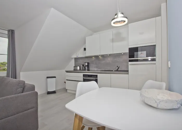 Haus Inselwind Ferienwohnung 16 Meerwind Mit Gratis Nutzung Vom Ahoi Erlebnisbad Und Sauna In Sellin Apartmán *