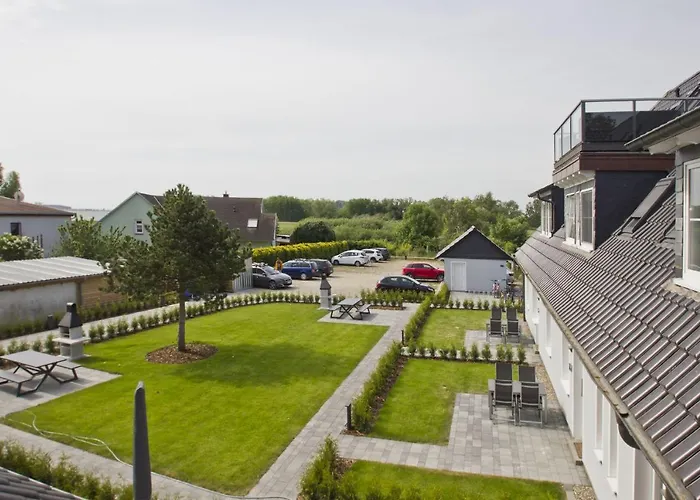 Haus Inselwind Ferienwohnung 16 Meerwind Mit Gratis Nutzung Vom Ahoi Erlebnisbad Und Sauna In Sellin * Groß Zicker
